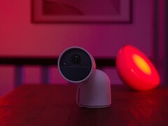 Ha llegado la actualización 1.2.32.976110 de las cámaras seguras Philips Hue. (Fuente de la imagen: Philips Hue)