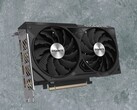 Es posible que veamos algunas tarjetas RTX 5060 Ti compactas con sólo dos ventiladores como la Gigabyte Windforce RTX 4060 Ti de la imagen. (Fuente de la imagen: Gigabyte, Unsplash, editado)