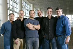 El equipo directivo de Apple en 2007, en el momento del lanzamiento del primer iPhone. (Imagen: Jonathon Sprague/Redux)