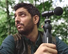 El micrófono inalámbrico MoveMic 88 Plus de Shure ayuda a los creadores a grabar un audio más limpio en teléfonos inteligentes, cámaras y ordenadores portátiles. (Fuente de la imagen: Shure)