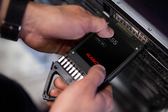 Una unidad SSD empresarial de SanDisk. Los precios del almacenamiento flash se han disparado varias veces a lo largo del último año.