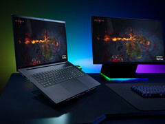 El portátil para juegos Razer Blade 18 sobre el escritorio (Fuente de la imagen: Razer PR)