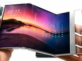 Un prototipo de pantalla tríptico plegable. (Fuente de la imagen: Samsung)