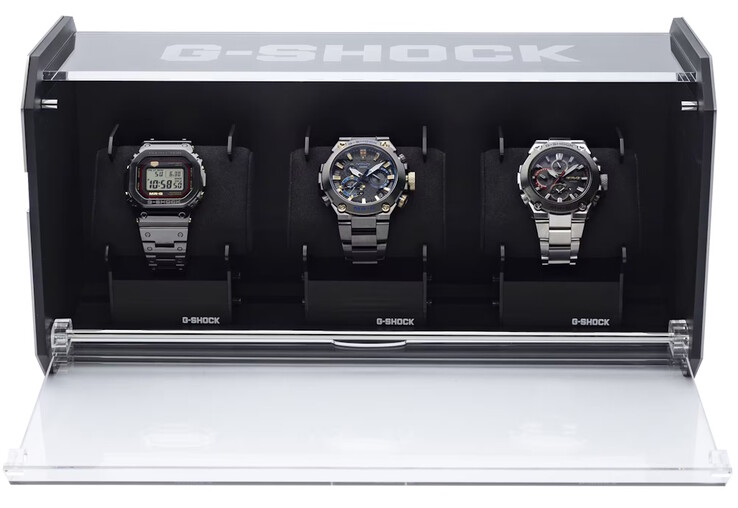 La vitrina de acero del G-Shock tiene capacidad para tres relojes, con una parte superior translúcida para la carga solar. (Fuente de la imagen: Casio)