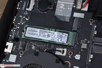 SSD M.2 NVMe, junto con una ranura libre