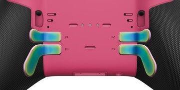 La placa trasera rosa y las palas traseras