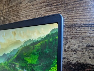 Las esquinas de la pantalla están redondeadas sólo para la opción de pantalla 2.8K