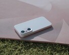 Se dice que el OnePlus 13T lucirá dos cámaras traseras apiladas verticalmente. (Fuente de la imagen: OPPO vía WhyLab)