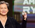 La consejera delegada de AMD, Lisa Su, muestra un procesador Ryzen. Su paquete salarial de 2025 se ha elevado a 33 millones de dólares. (Fuente de la imagen: AMD)