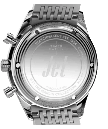 Vista trasera del cronógrafo Timex Marlin Jet, en la que se aprecian el fondo de la caja de acero inoxidable, los detalles de círculos concéntricos, las inscripciones grabadas y el logotipo «Jet».