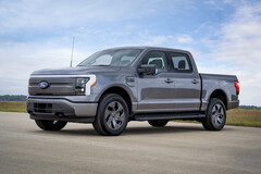 La F-150 Lightning de Ford recibirá importantes actualizaciones para 2024. (Fuente de la imagen: Ford)