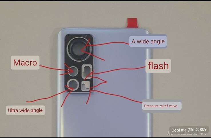 Un supuesto hands-on del panel trasero del Xiaomi 12. (Fuente de la imagen: @yabhishekhd)