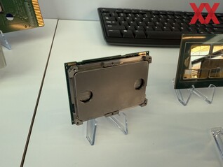 Intel desarrolla refrigeración líquida a nivel de paquete para procesadores potentes (Fuente de la imagen: Hardwareluxx)