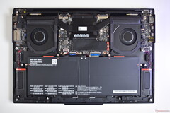 Un vistazo al interior del Lenovo ThinkPad X9-15p Gen 1 Aura Edition