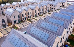 Edificios de nueva construcción con instalación solar en el tejado en el Reino Unido (Fuente de la imagen: SNRG)