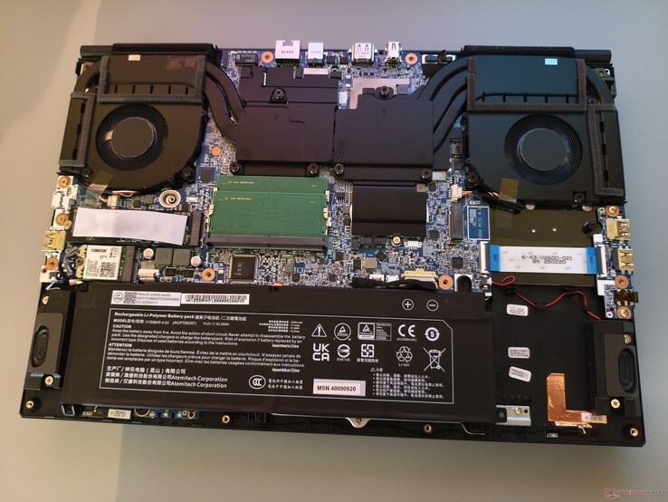 Medion Erazer Adjunto 15 P1