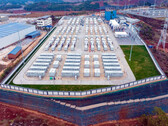 Estación híbrida de almacenamiento de energía con baterías de sodio-litio. (Fuente de la imagen: Xinhua)
