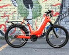 La bicicleta eléctrica Segway Xafari ya está disponible en color rojo carmesí (Fuente de la imagen: Segway)
