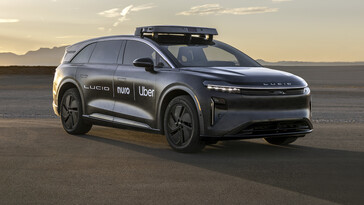 El robotaxi de 3 filas Uber-Lucid-Nuro.
