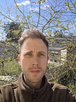 Selfie con la cámara frontal de 12 MP