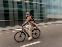 La bicicleta eléctrica Decathlon Btwin LD 940E Connect ha llegado a más mercados. (Fuente de la imagen: Decathlon)