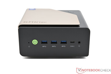 Frontal: Encendido, 3× USB3.2 Gen2 Tipo-A, USB3.2 Gen2 Tipo-C (PD/DP/Datos), toma de audio combo de 3,5 mm