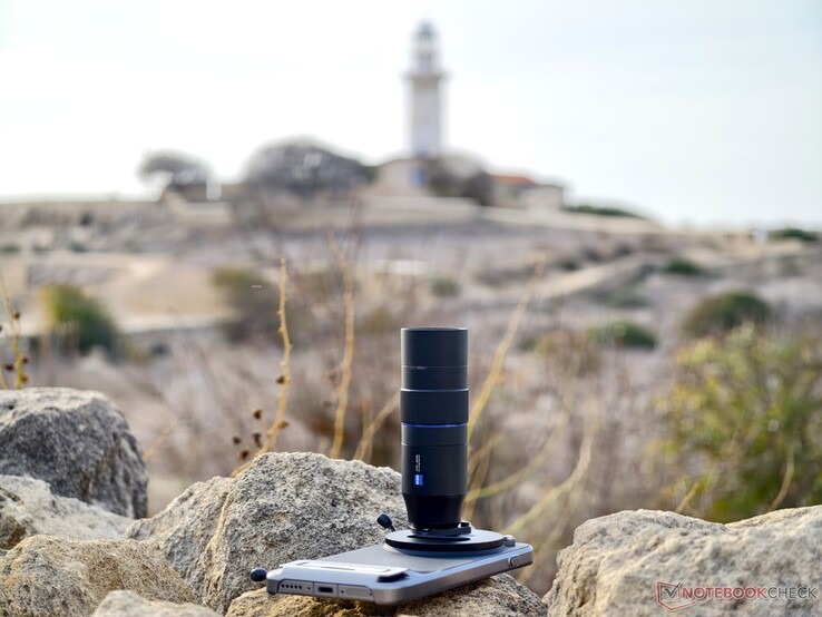 La Vivo X300 Pro con teleconvertidor Zeiss durante el viaje a Chipre y Malta. (Fuente de la imagen: Alexander Fagot, Notebookcheck)