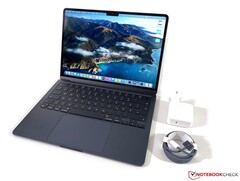 Samsung ya está desarrollando una pantalla OLED para el MacBook Air