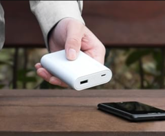 El banco de energía de 10.000 mAh de Anker (en la imagen) ha sido relacionado ya con 19 incidentes denunciados. (Fuente de la imagen: Anker)