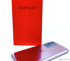 OxygenOS 13 ha llegado ya a casi una docena de smartphones. (Fuente de la imagen: NotebookCheck)