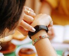 Bee ofrece una pulsera AI económica con dos micrófonos. (Fuente de la imagen: Bee)