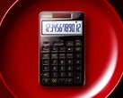 La última calculadora de bolsillo de Casio presenta una carcasa de aluminio lacado en negro.