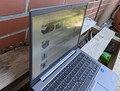 HP ZBook Firefly 14 G8 en uso exterior