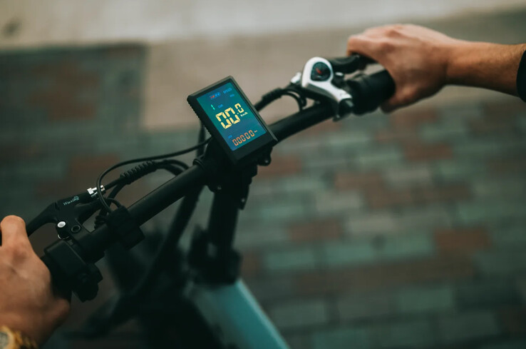 La e-bike PVY Z20 PLUS tiene una pantalla LCD en color. (Fuente de la imagen: PVY ebike)