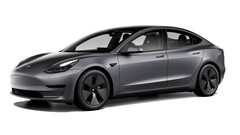 Este Model 3 de color plateado se ofreció de forma gratuita para impulsar las ventas en China (imagen: Tesla)