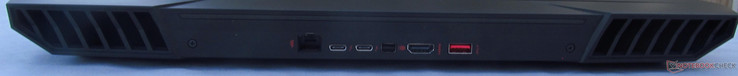 Trasera: Ethernet, 2x USB 3.1 (Gen 2) Type-C con Thunderbolt 3, mini-DP 1.4, HDMI 2.0, USB 3.0 (Gen 1) Type-A