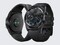 El nuevo TicWatch Pro 4G/LTE también prefiere el diseño clásico del reloj, pero esta vez viene sin la correa de cuero.
