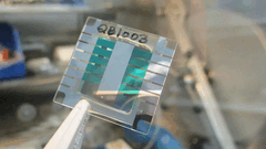 El nuevo prototipo de una batería cuántica que se carga más rápido a medida que aumenta su tamaño
