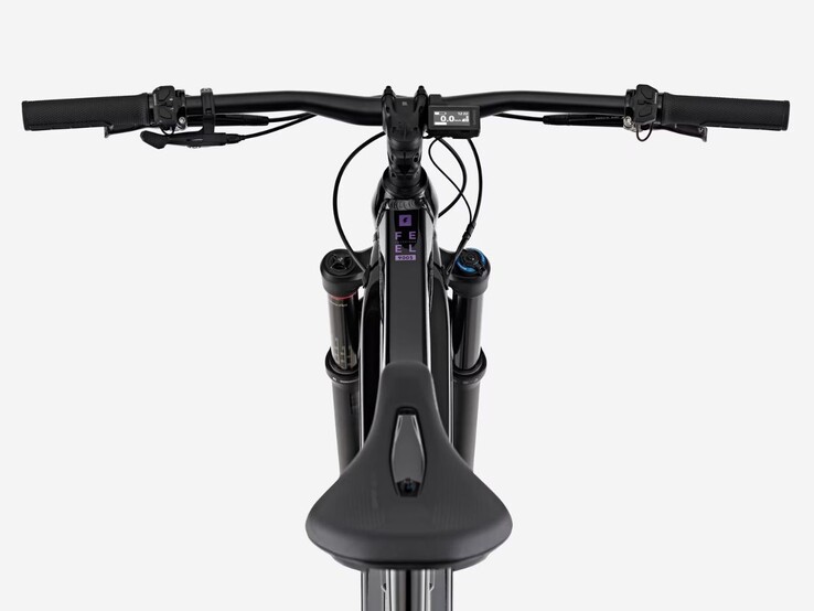 La nueva e-bike negra E-FEEL 900 S de Decathlon