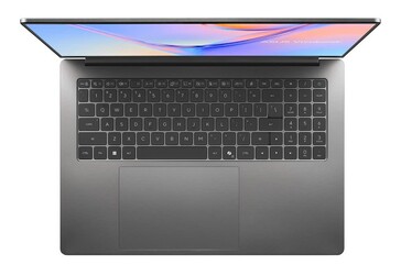 Asus Vivobook S16 visto desde arriba con su teclado y panel táctil