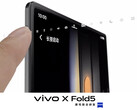 Vivo está apostando fuerte por el ecosistema Apple con el X Fold5. (Fuente de la imagen: Vivo)