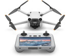 El Mini 3 Pro y el controlador DJI RC han recibido actualizaciones de firmware, al igual que la aplicación DJI Fly. (Fuente de la imagen: DJI)