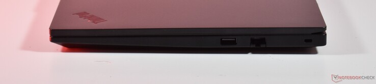 derecha: USB-A 3.2 Gen 1, RJ45-Ethernet, bloqueo Kensington
