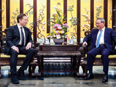 Elon Musk en China (imagen: SCMP)