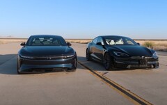 El cara a cara definitivo del dedan eléctrico: el Lucid Air de 250.000 dólares se enfrenta al Tesla Model S Plaid de 111.000 dólares. (Fuente de la imagen: Edmunds Cars vía YouTube)