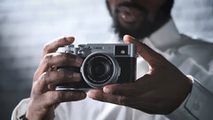 La Fujifilm X100V se ha convertido en una leyenda en la comunidad fotográfica, a pesar de su condición de no-obtanium debido a la escasa producción. (Fuente de la imagen: Fujifilm)