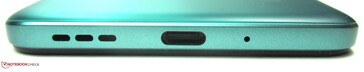 Parte inferior: altavoces, USB-C 2.0, micrófono