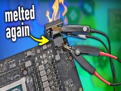 RTX 4090 con 12VHPWR fundido (Fuente de la imagen: canal de YouTube de Der8auer)