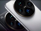 Un contrastado filtrador ha informado sobre un dispositivo de prueba Xiaomi 15 Ultra con interesantes cambios en la cámara Leica. (Fuente de la imagen: SK, Youtube)