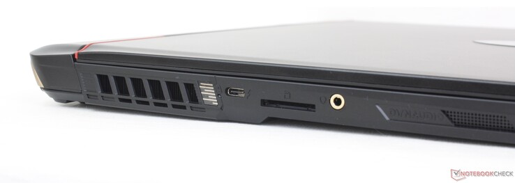 Izquierda: USB-C 3.2 Gen. 2 con Thunderbolt 4, lector SD, auriculares de 3,5 mm